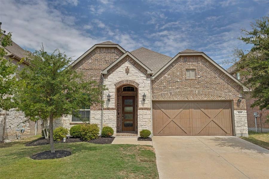 Property photo for 8241 Blumelia Drive, Dallas, TX