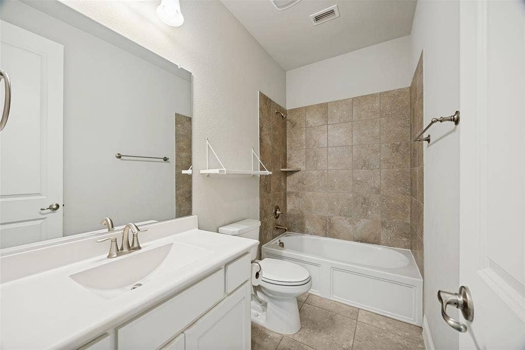8241 Blumelia Drive, Dallas, TX 75252 8241 Blumelia Drive, Dallas, TX 75252