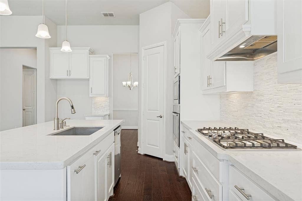 8241 Blumelia Drive, Dallas, TX 75252 8241 Blumelia Drive, Dallas, TX 75252