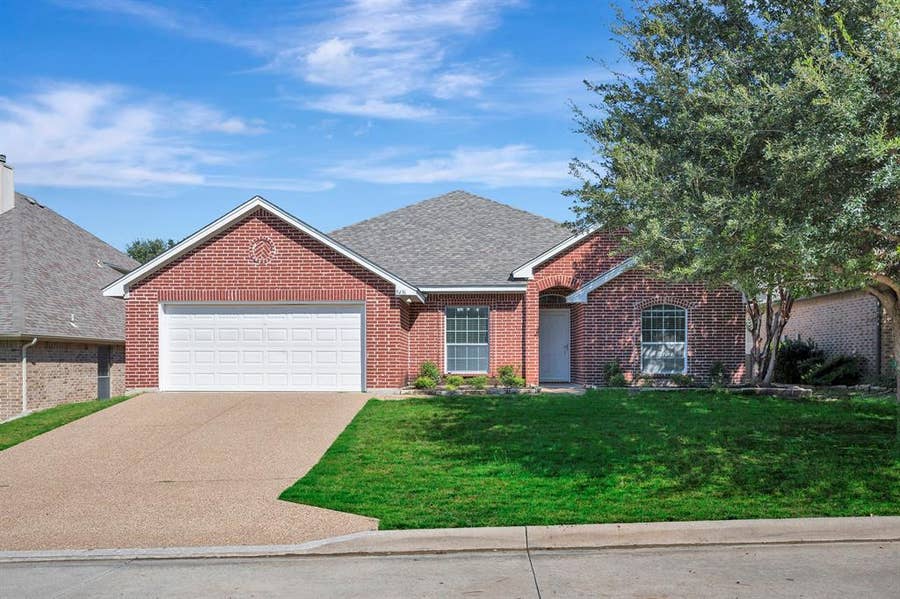Property photo for 5436 Sierra Ridge Drive, Fort Worth, TX