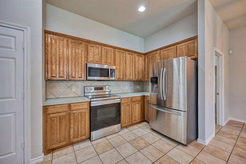 5436 Sierra Ridge Drive, Fort Worth, TX 76123