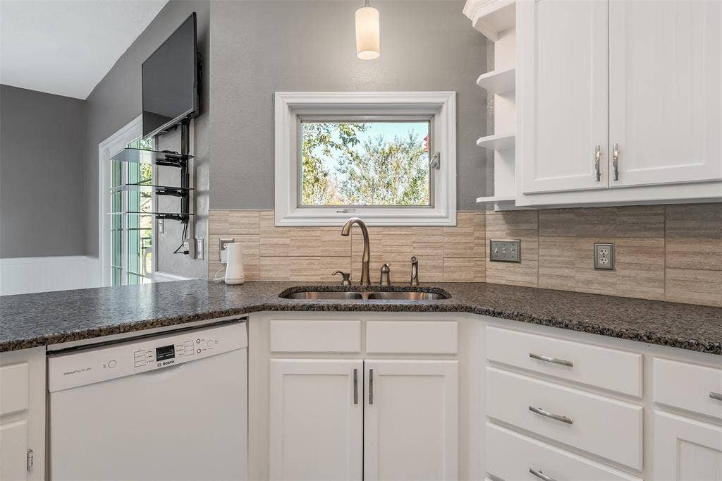11232 Chasewood, Tyler, TX 75703 11232 Chasewood, Tyler, TX 75703