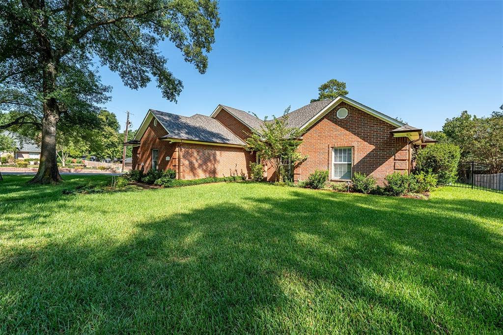 11232 Chasewood, Tyler, TX 75703 11232 Chasewood, Tyler, TX 75703