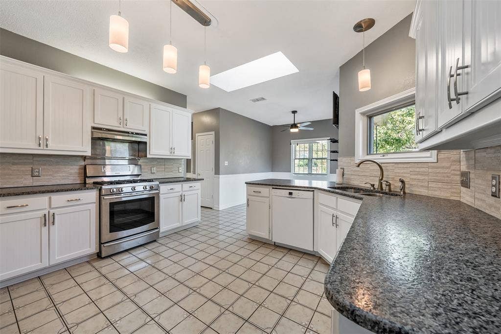 11232 Chasewood, Tyler, TX 75703 11232 Chasewood, Tyler, TX 75703