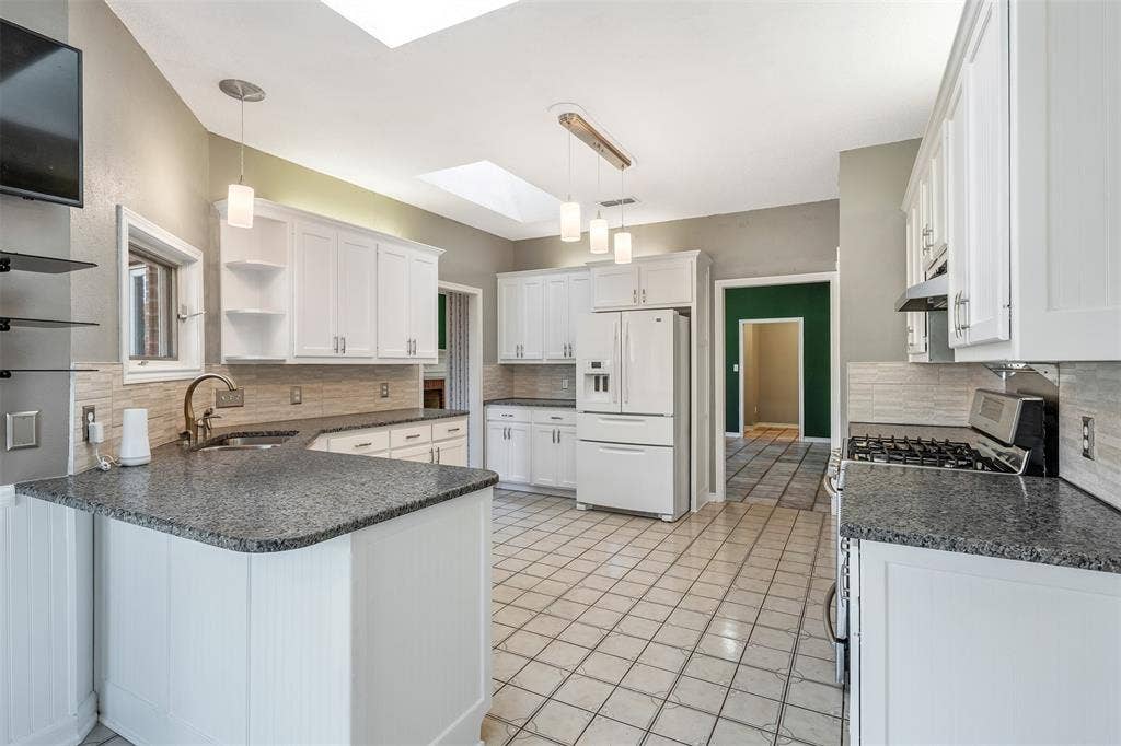 11232 Chasewood, Tyler, TX 75703 11232 Chasewood, Tyler, TX 75703