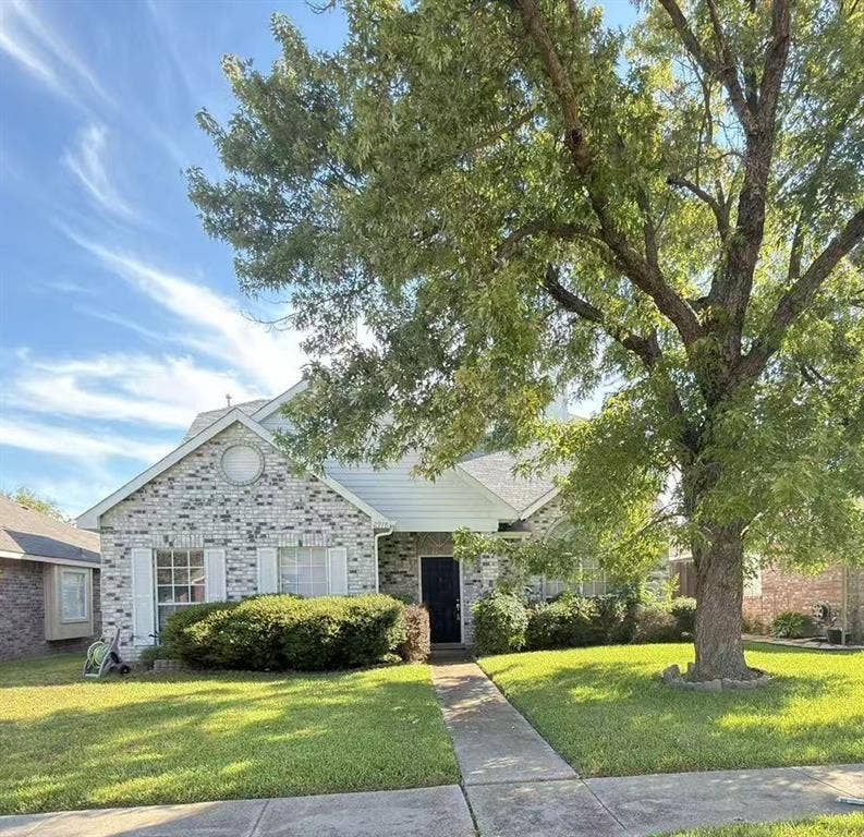 Property photo for 2918 Lake Valley Drive, Garland, TX