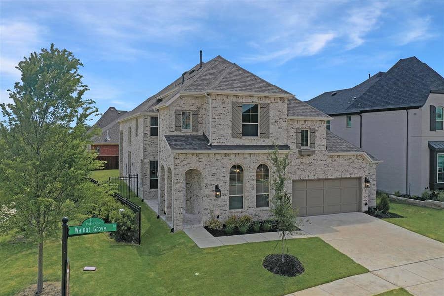 Property photo for 4191 Walnut Grove Lane, Prosper, TX