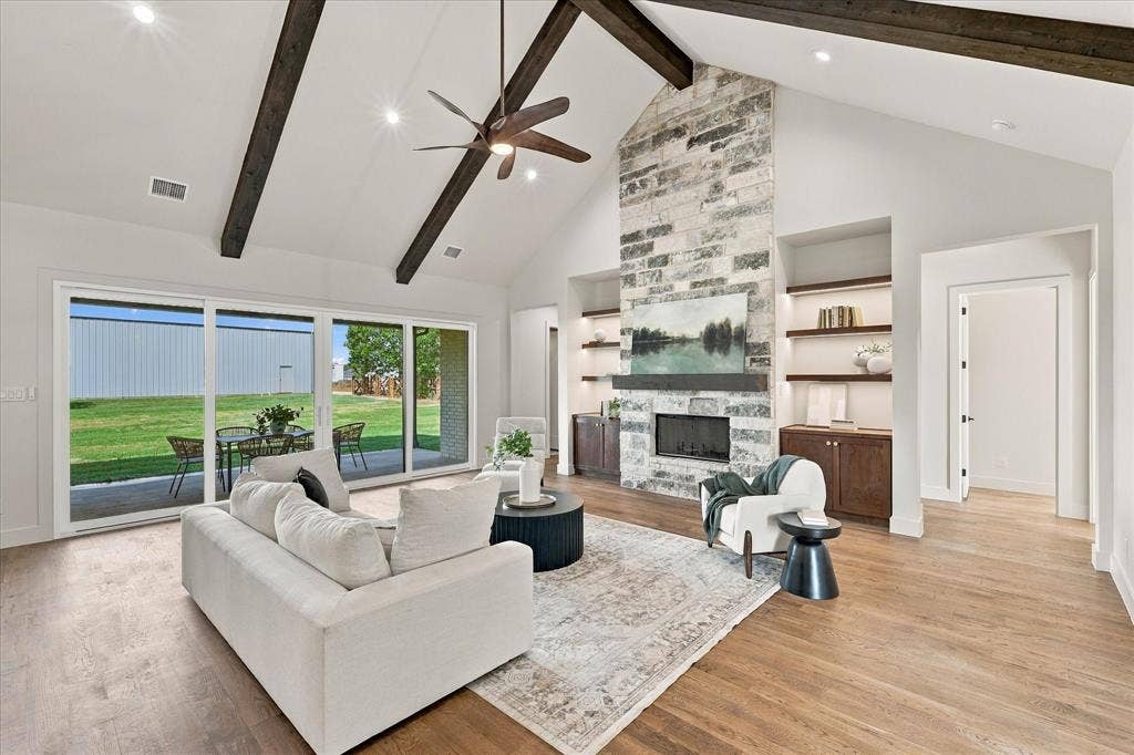 2931 N Mockingbird Lane, Midlothian, TX 76065
