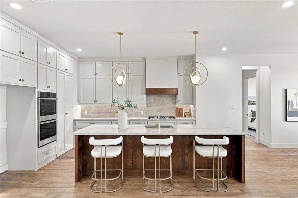 2931 N Mockingbird Lane, Midlothian, TX 76065