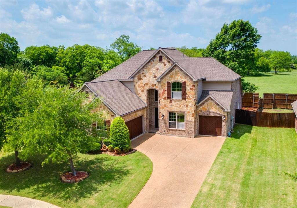 10002 Edgeway Circle, Rowlett, TX 75089 Aerial view of the front of 10002 Edgeway Cir.