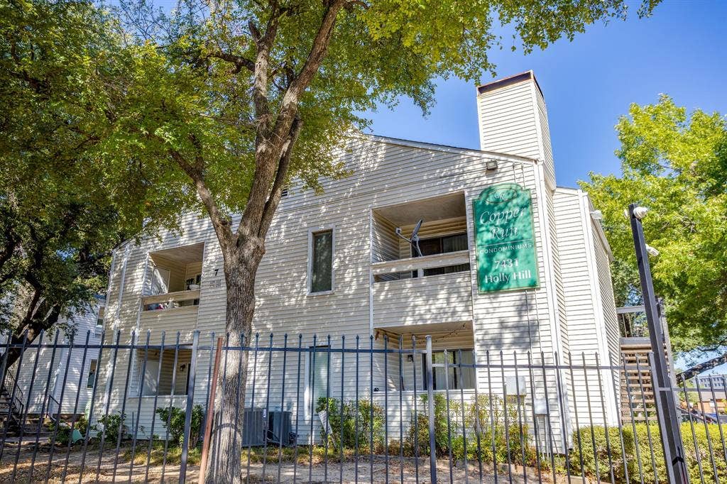 7431 Holly Hill, #101, Dallas, TX 75231 Front Entrance Copperrun Condos
