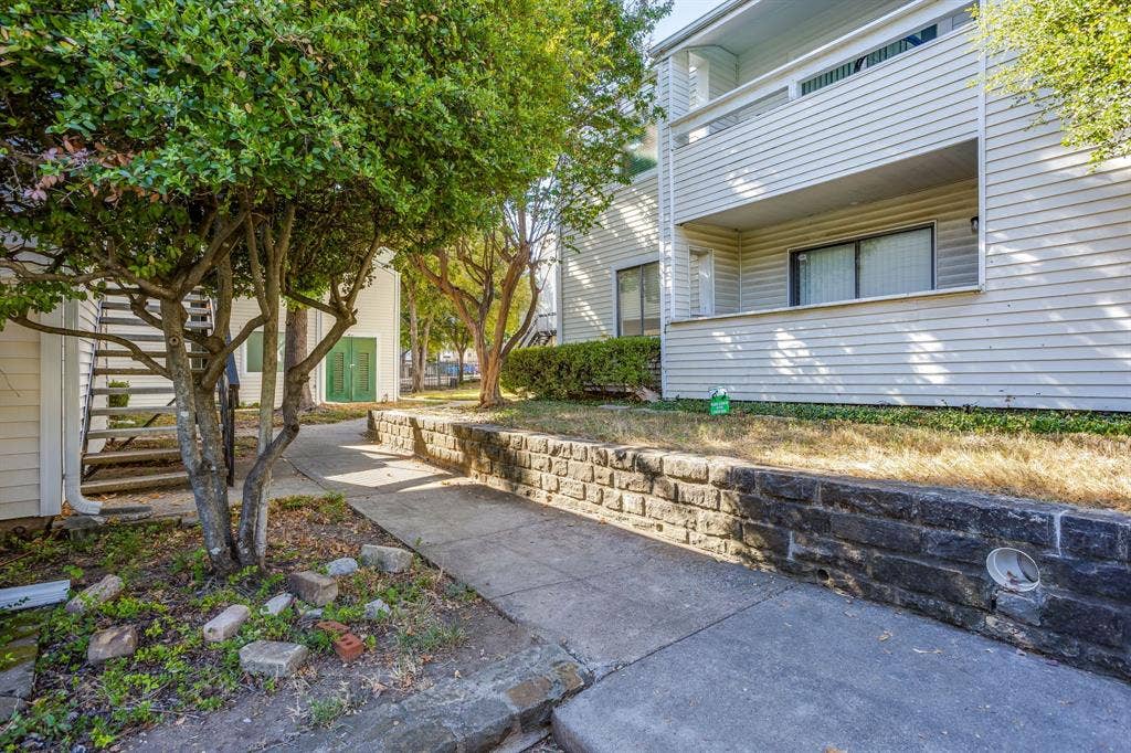 7431 Holly Hill, #101, Dallas, TX 75231 7431 Holly Hill, #101, Dallas, TX 75231