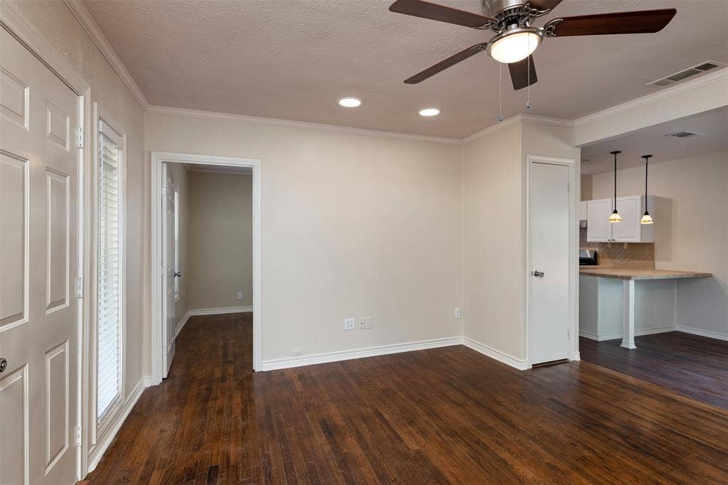 8823 San Benito Way, Dallas, TX 75218 8823 San Benito Way, Dallas, TX 75218
