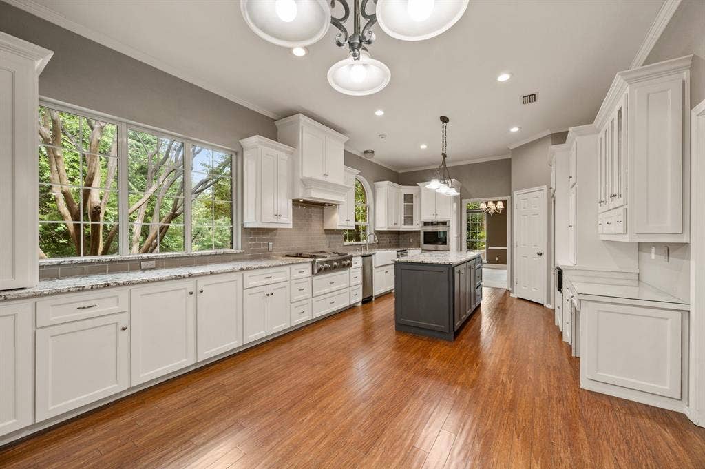 1339 Hidden Glen, Southlake, TX 76092