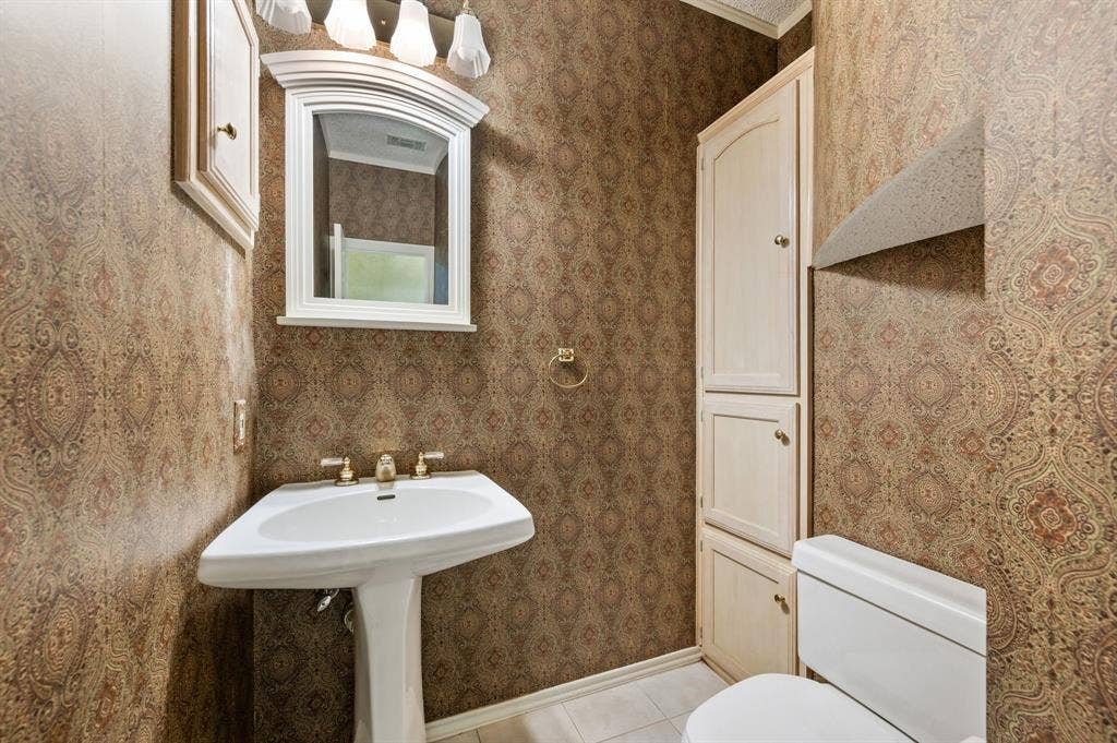 1339 Hidden Glen, Southlake, TX 76092