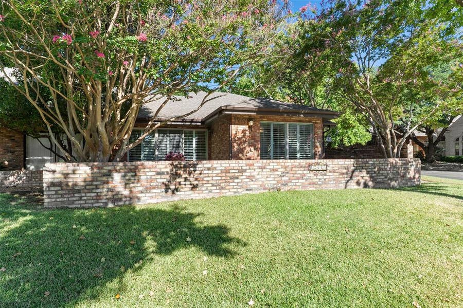 Property photo for 17663 Sunmeadow Drive, Dallas, TX