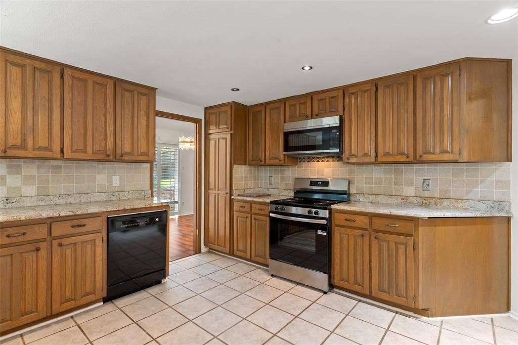 17663 Sunmeadow Drive, Dallas, TX 75252 17663 Sunmeadow Drive, Dallas, TX 75252