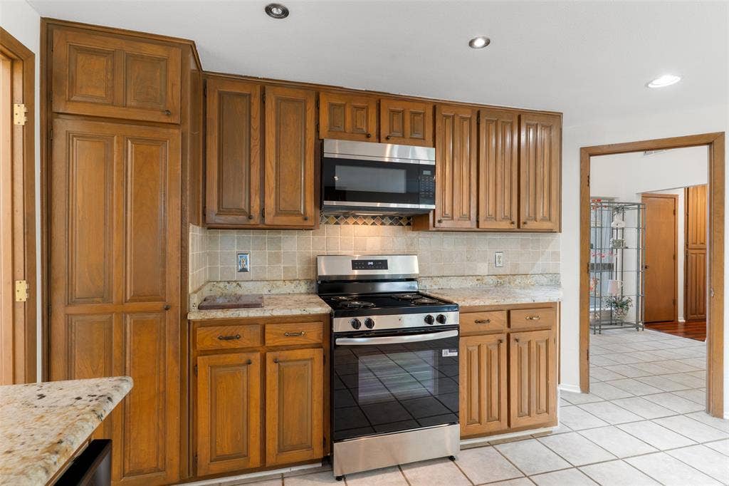 17663 Sunmeadow Drive, Dallas, TX 75252 17663 Sunmeadow Drive, Dallas, TX 75252