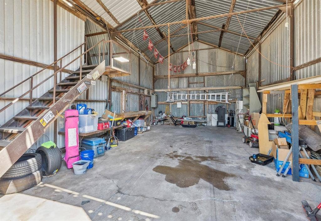 157 Business Boulevard, Granbury, TX 76049 20 x 33