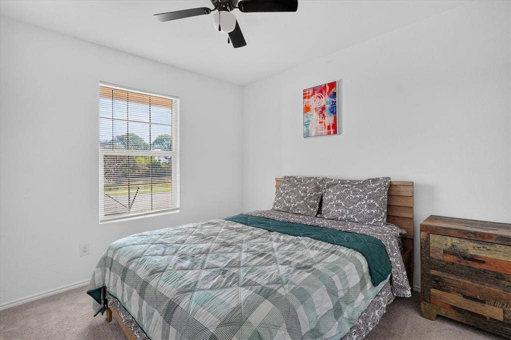 2209 Ava Drive, Ennis, TX 75119 2209 Ava Drive, Ennis, TX 75119