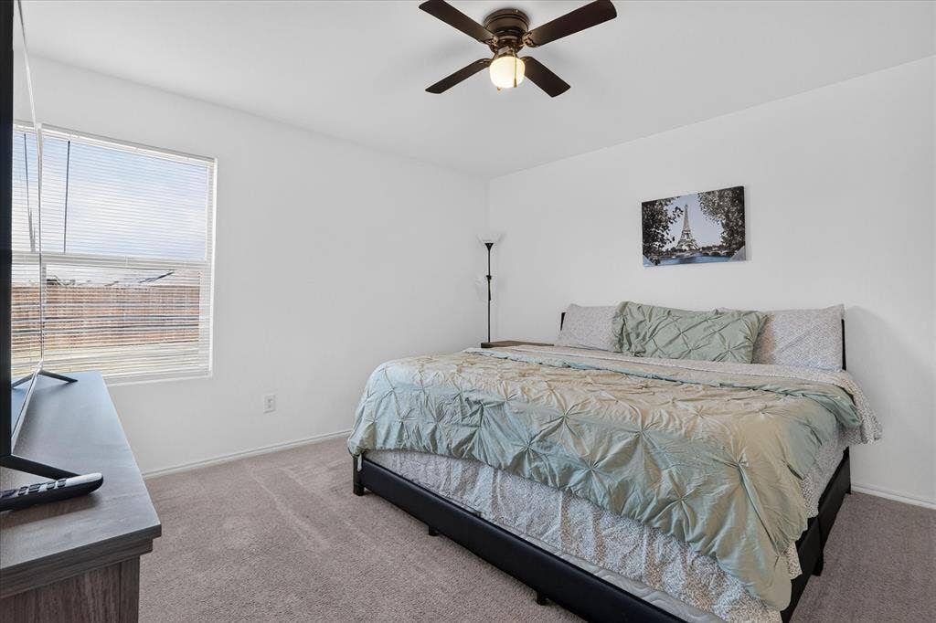 2209 Ava Drive, Ennis, TX 75119 2209 Ava Drive, Ennis, TX 75119