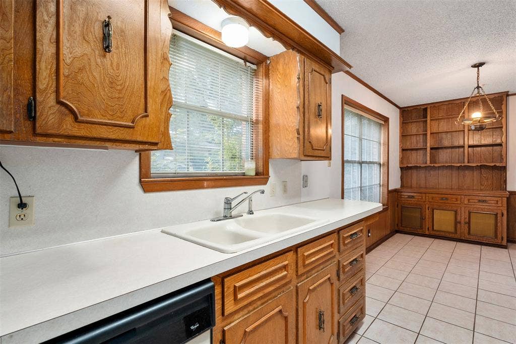 925 Bradley Drive, Athens, TX 75751 925 Bradley Drive, Athens, TX 75751