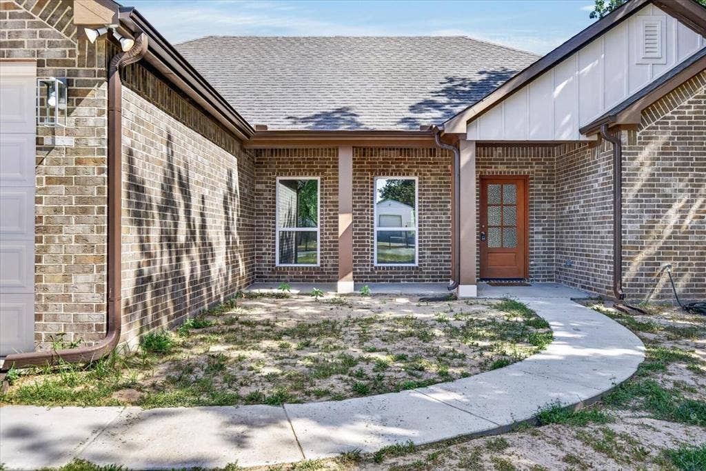 140 Bedfords Bend, Gun Barrel City, TX 75156 140 Bedfords Bend, Gun Barrel City, TX 75156