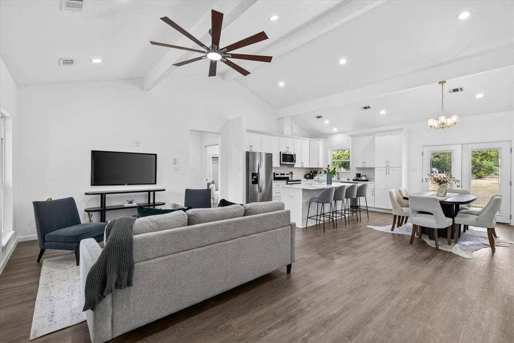 140 Bedfords Bend, Gun Barrel City, TX 75156 140 Bedfords Bend, Gun Barrel City, TX 75156