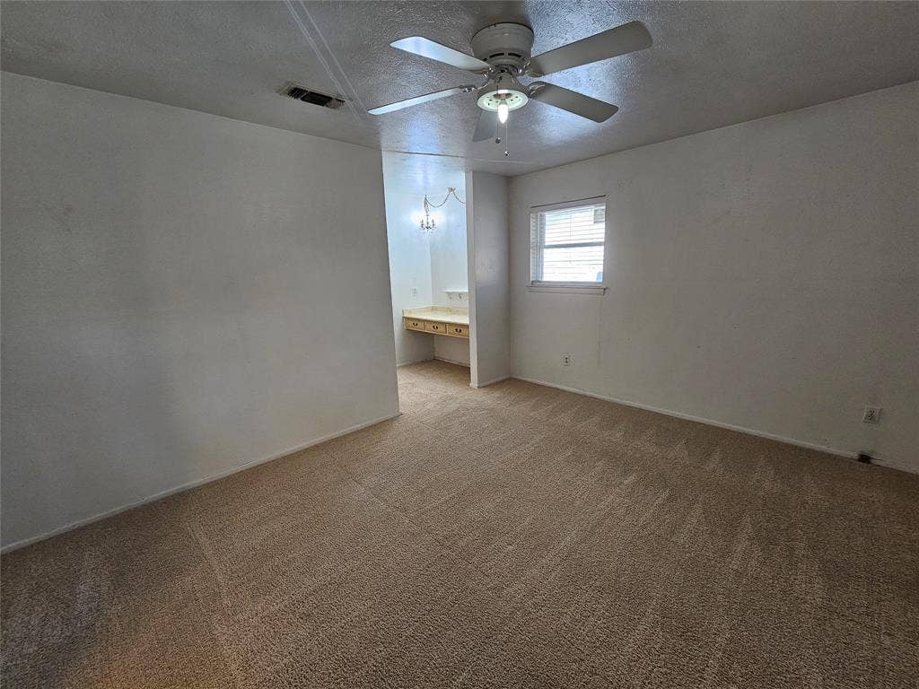 1109 W Redbud Drive, Hurst, TX 76053 1109 W Redbud Drive, Hurst, TX 76053