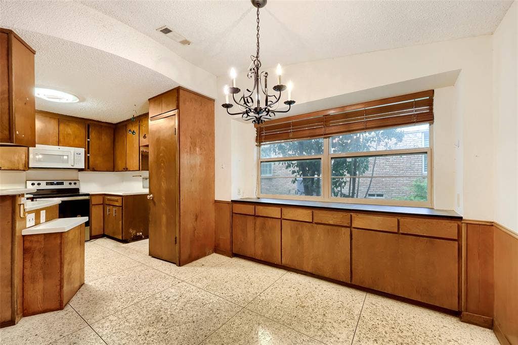 7149 Blairview Drive, Dallas, TX 75230 7149 Blairview Drive, Dallas, TX 75230