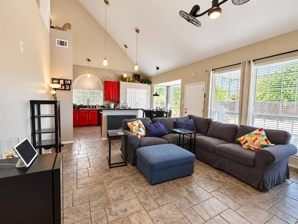202 Browning Lane, Grand Prairie, TX 75052 202 Browning Lane, Grand Prairie, TX 75052