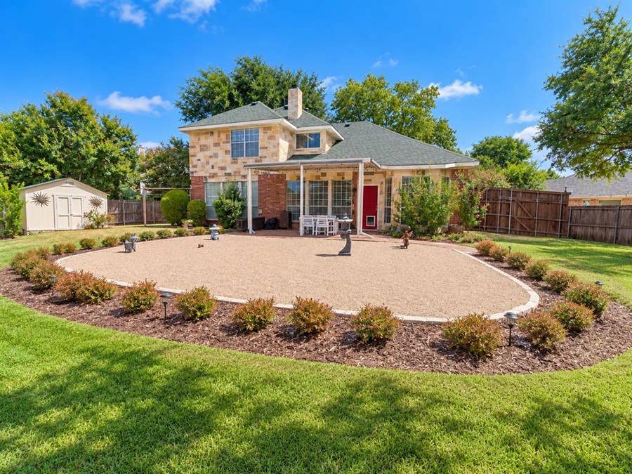 Property photo for 202 Browning Lane, Grand Prairie, TX