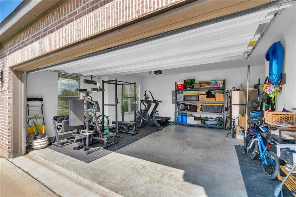 846 Deleon Drive, Midlothian, TX 76065