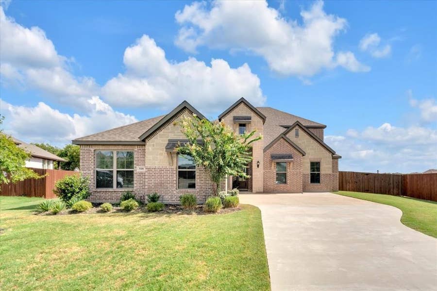 Property photo for 846 Deleon Drive, Midlothian, TX