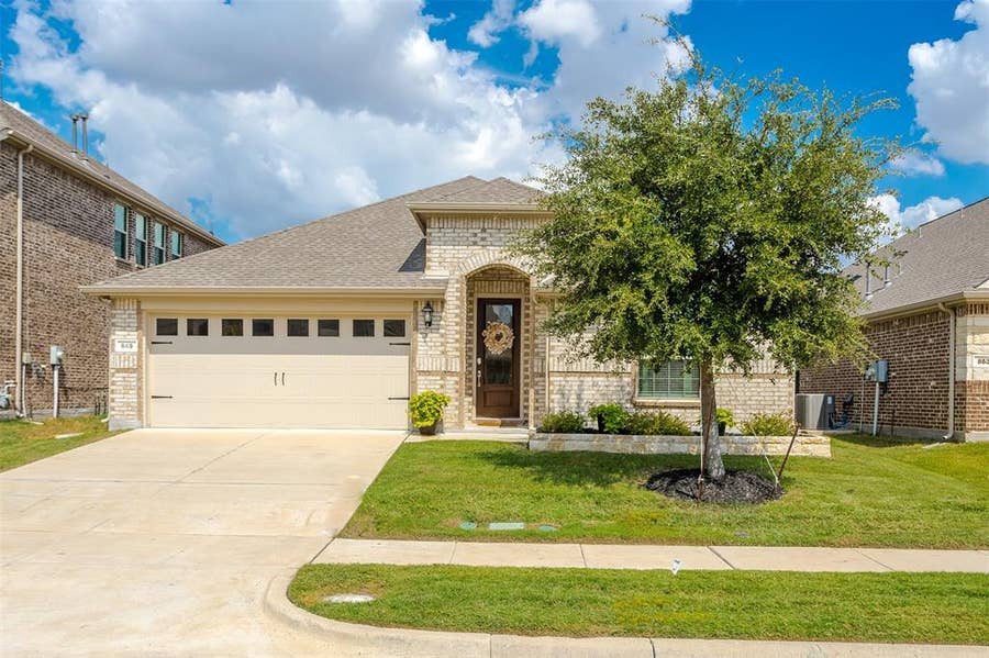 Property photo for 849 Lauren Grove Lane, Forney, TX