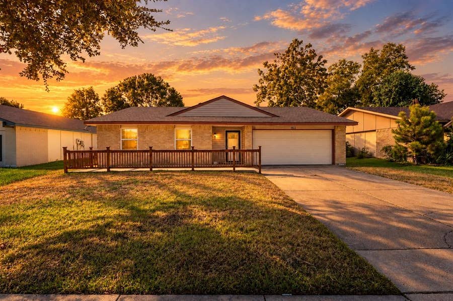 Property photo for 1522 Bosque Drive, Garland, TX