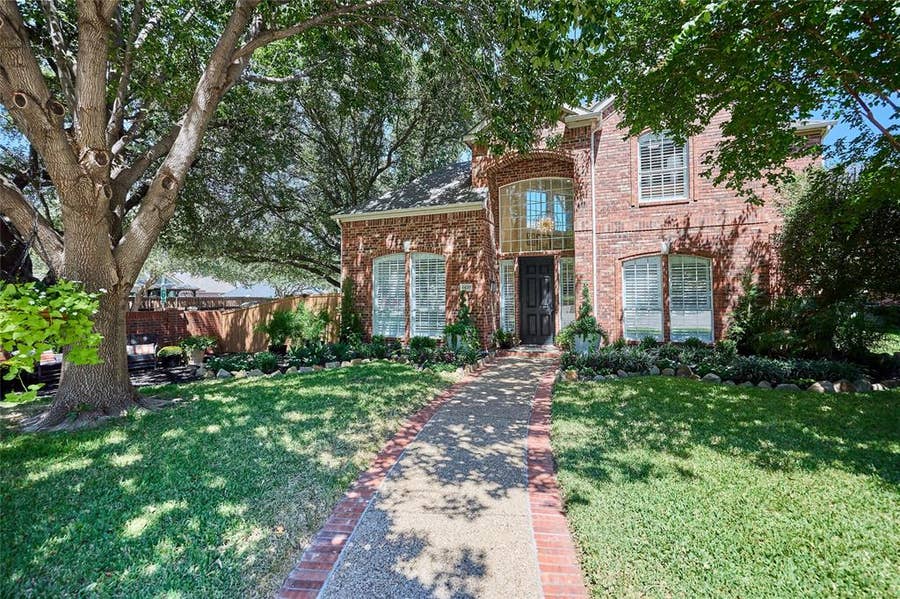 Property photo for 6637 Oakmont Court, Plano, TX