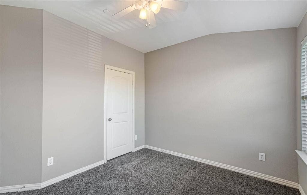 1441 Fox Run Drive, Irving, TX 75063 1441 Fox Run Drive, Irving, TX 75063