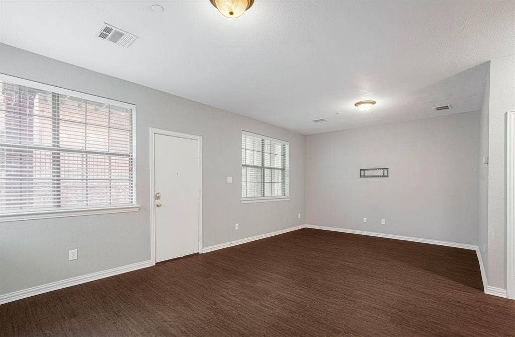 1441 Fox Run Drive, Irving, TX 75063 1441 Fox Run Drive, Irving, TX 75063