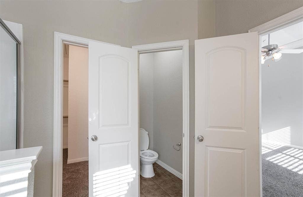 1441 Fox Run Drive, Irving, TX 75063 1441 Fox Run Drive, Irving, TX 75063