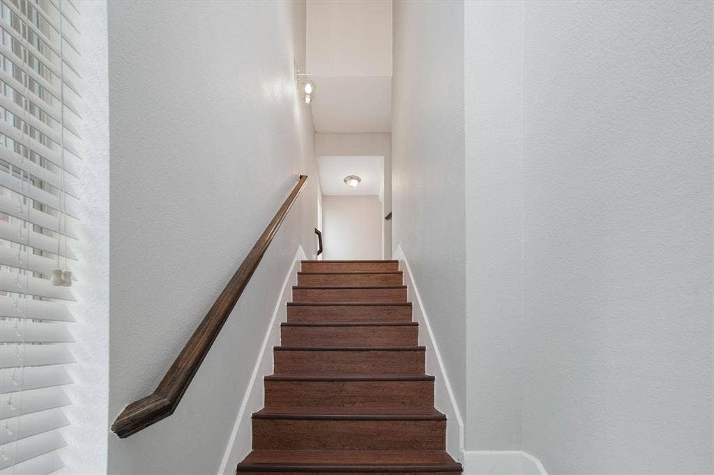 1441 Fox Run Drive, Irving, TX 75063 1441 Fox Run Drive, Irving, TX 75063