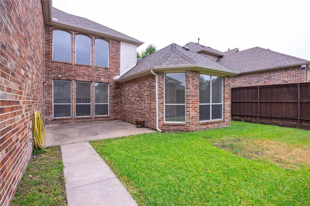 3305 Estacado Lane, Plano, TX 75025 3305 Estacado Lane, Plano, TX 75025