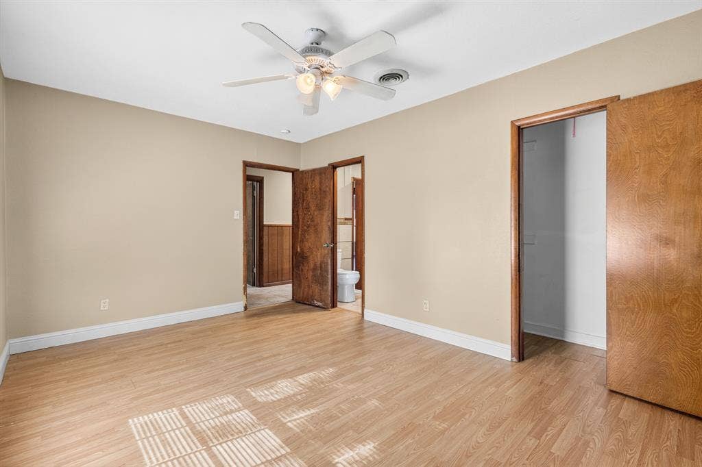 620 Oakwood Lane, Arlington, TX 76012