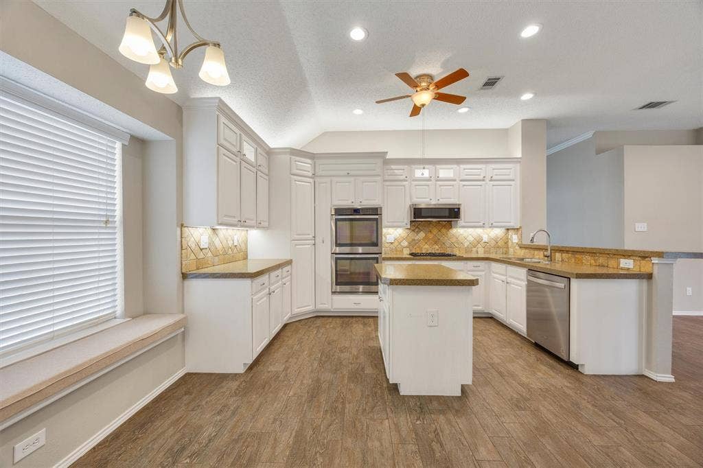 12 Harper Drive, Allen, TX 75002 12 Harper Drive, Allen, TX 75002