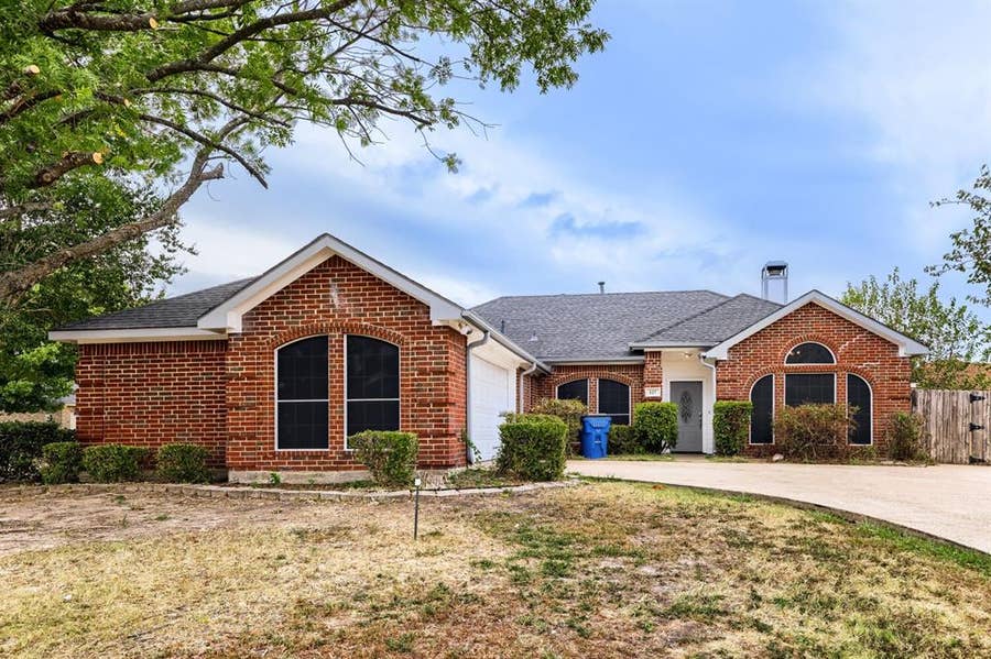 Property photo for 127 Villanova Circle, Forney, TX