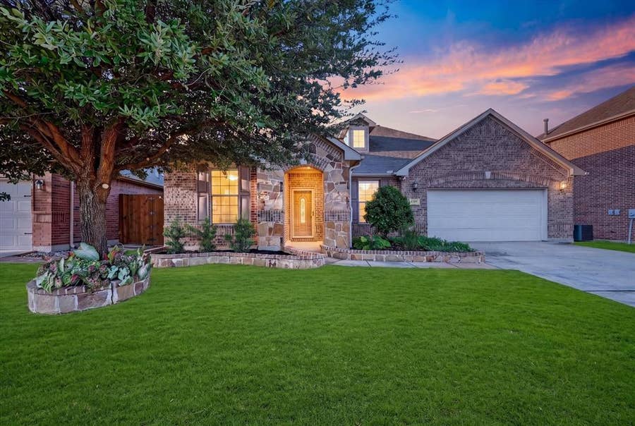 Property photo for 1309 Mesa Crest Drive, Fort Worth, TX
