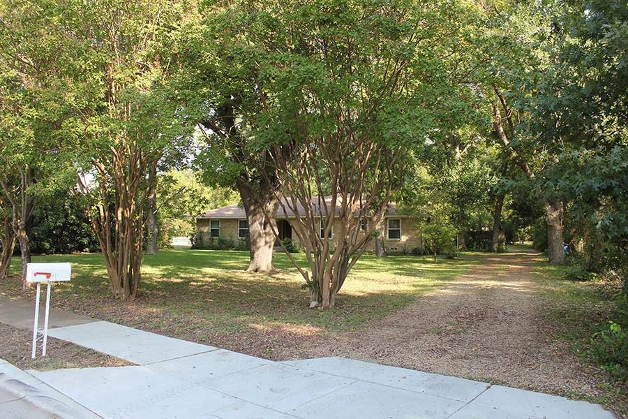 Property photo for 8473 Stults Road, Dallas, TX