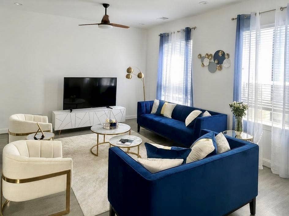 1221 W 16th Street, #F, Houston, TX 77008 1221 W 16th Street, #F, Houston, TX 77008