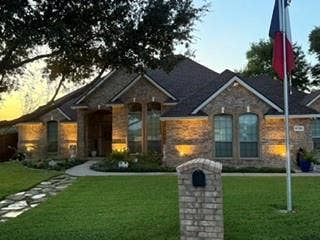 Property photo for 8716 Hidden Cove Court, Fort Worth, TX