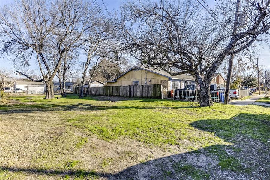 Property photo for 4036 Pringle Drive, Dallas, TX